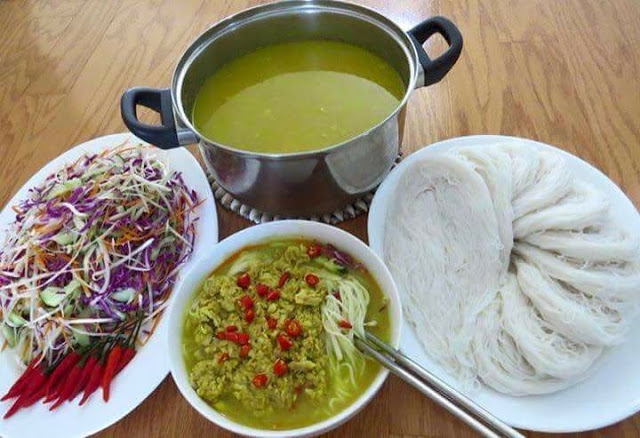 ទឹកសម្លប្រហើរនំបញ្ចុក