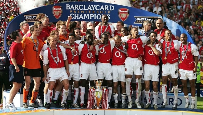 ក្រុមកាំភ្លើងធំ​ Arsenal ទទួលបានពានកាលពីពេលកន្លងទៅ