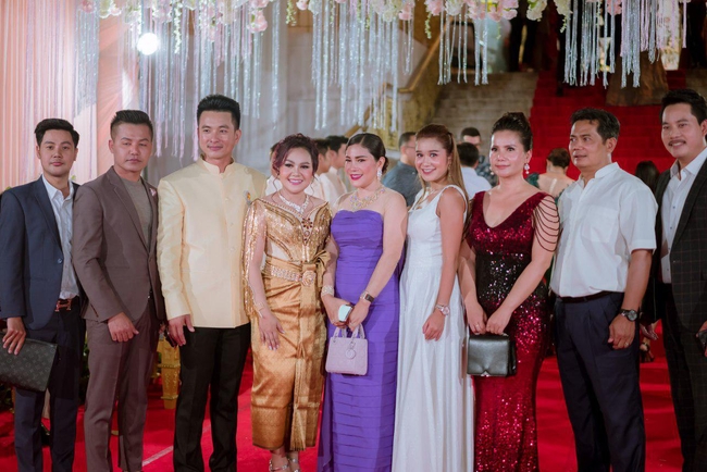  ទិដ្ឋភាពពិធីមង្គលការរបស់ សុន ស្រីពេជ្រ 
